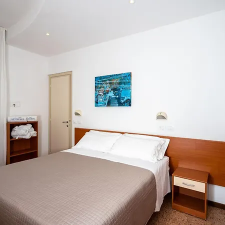 Hotel Globus